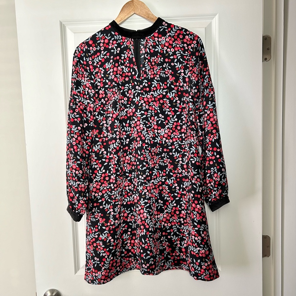 LOFT size Small pink berry print dress - Sz Small